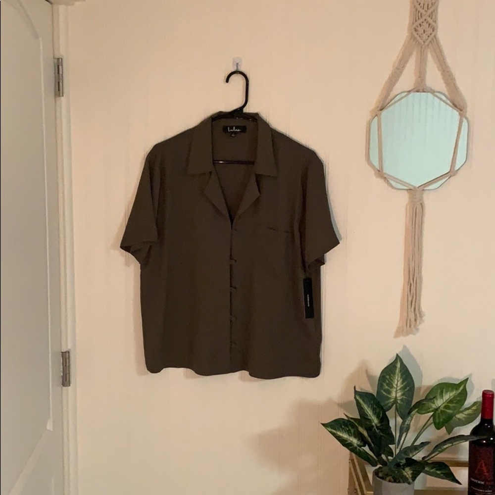 Lulus • short sleeve button up